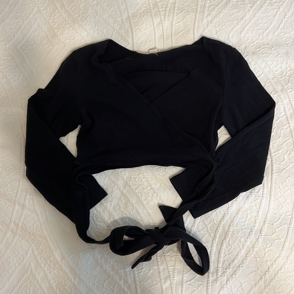 Black Cropped Wrap Top - Picture 2 of 2